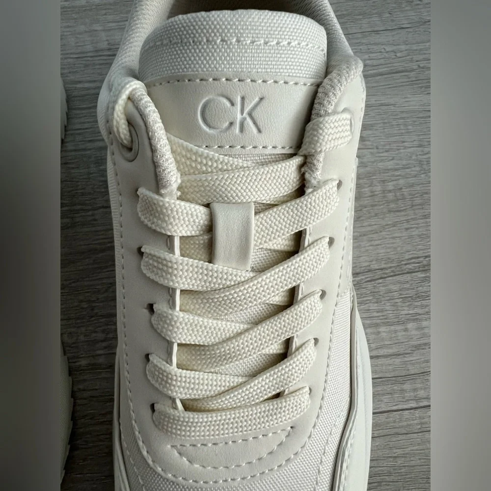 Calvin Klein Women's Pippy Lace-Up Platform Casual Sneakers Size 10 Ivory - Picture 5 of 12